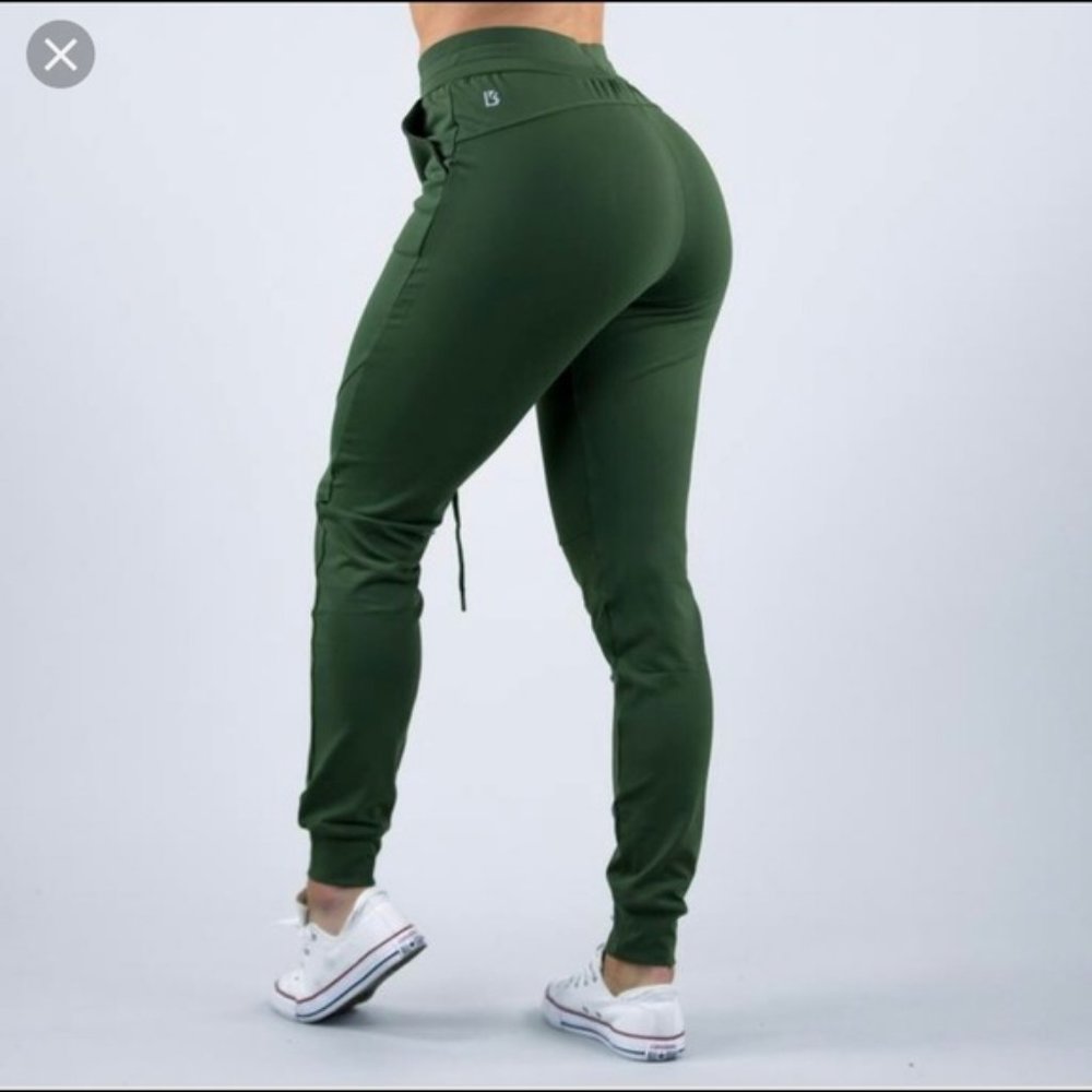 Buffbunny Jasmine Joggers - Basil - Medium